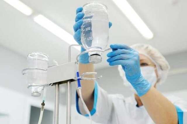 У Новоукраїнському районі жінка із сином потрапили до лікарні з ботулізмом