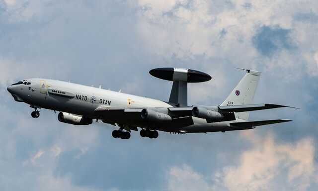 НАТО перекине до Румунії літаки-розвідники для спостереження за воєнними діями РФ в Україні