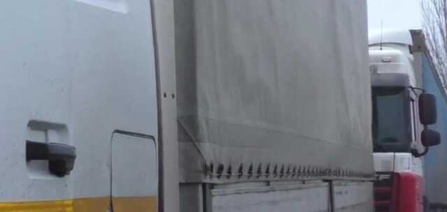 До Донецька з РФ прибув черговий "гумконвой". Відправлять на передову "армії ДНР"