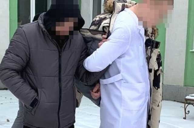 У Звягелі викрили нелегальних зброярів