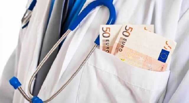 Диявол у деталях: «медична мафія» грабує бюджет під час війни