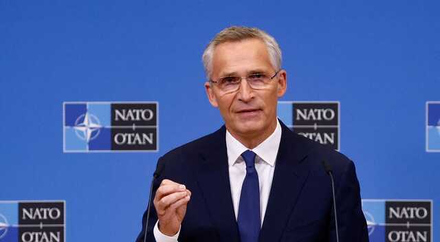 "Настав переломний момент": Столтенберг закликав членів НАТО негайно дати ще зброї Україні