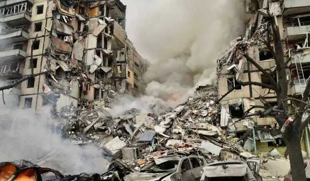 Ракетний удар по будинку в Дніпрі: кількість жертв знову зросла