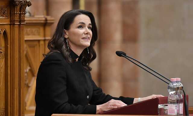 Президент Венгрии написала Зеленскому письмо. Он не ответил