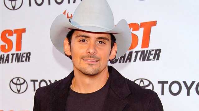 Триразовий володар "Греммі" Бред Пейслі допоможе відбудовувати житло українців, постраждалих від війни