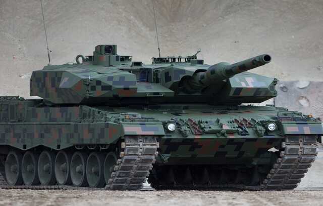 ͳ  Rheinmetall       Leopard