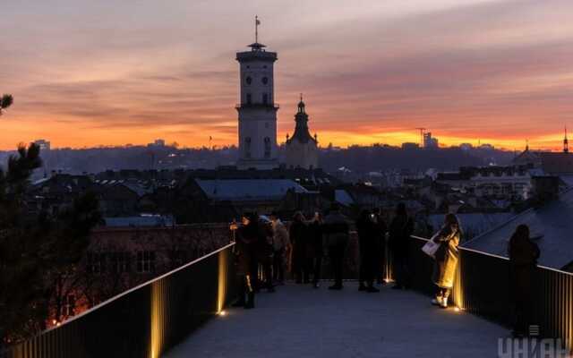 На Львівщині діють аварійні відключення світла