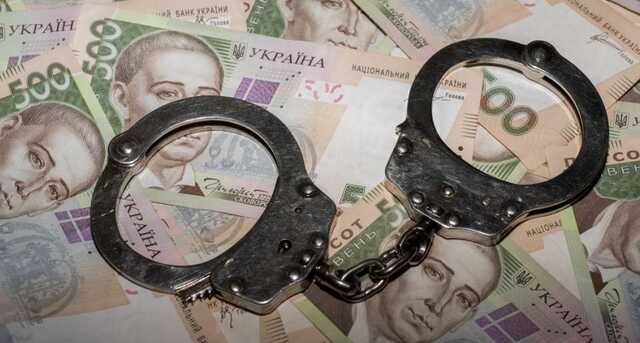 У Чернівцях шахрай крав гроші, обіцяючи привезти авто для військових