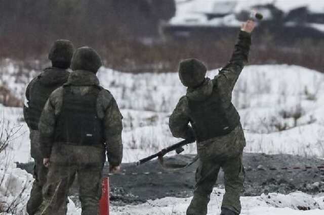 З людьми поганенько. Росіяни починають вербувати в’язнів і в армію (перехоплення)