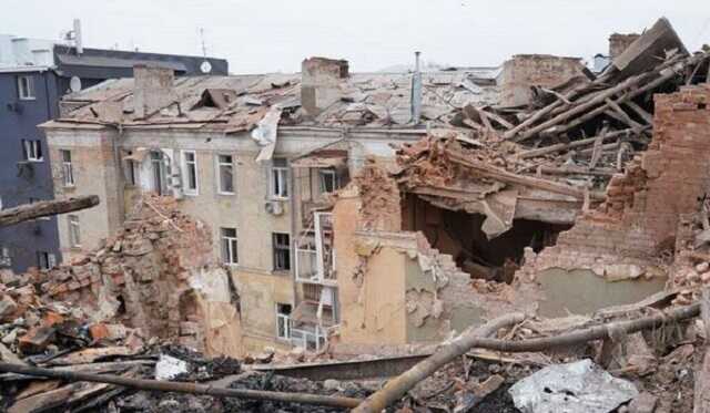 Пошкоджений після вчорашнього удару будинок у Харкові можуть знести