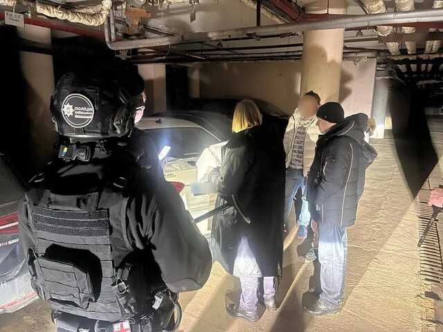 Житель Киева переправлял призывников через границу под видом волонтеров