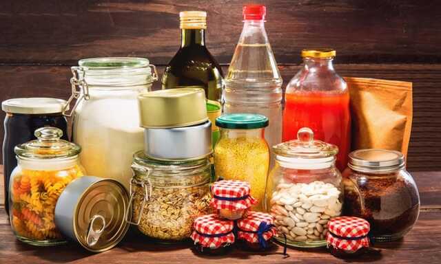 Украинцам советуют запастись едой на случай длительных отключений света