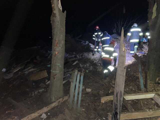 Утром российские оккупанты обстреляли Барвенково: попали в дом, двое погибших