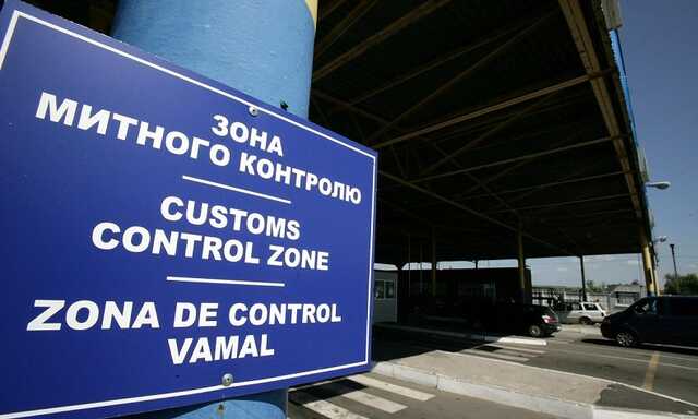 Звільнений очільник Одеської митниці продовжує керувати процесами