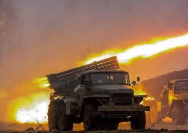 Окупанти вночі вдарили по Нікопольському району з РСЗВ