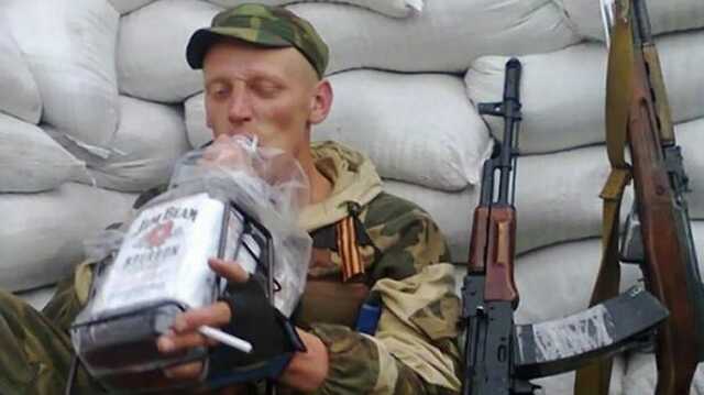 Окупантам у Маріуполі через перестрілки заборонили продавати алкоголь, - Андрющенко