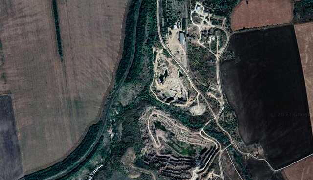 Одесситы за полцены разыграли спецразрешение на бывший карьер Укрзализныци