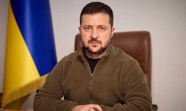 Зеленський уже вилетів до Парижа на зустріч із Макроном та Шольцем