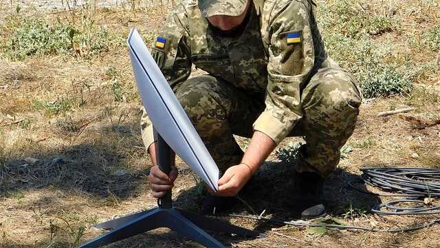 У Зеленского отреагировали на решение SpaceX ограничить использование интернета Starlink для ВСУ