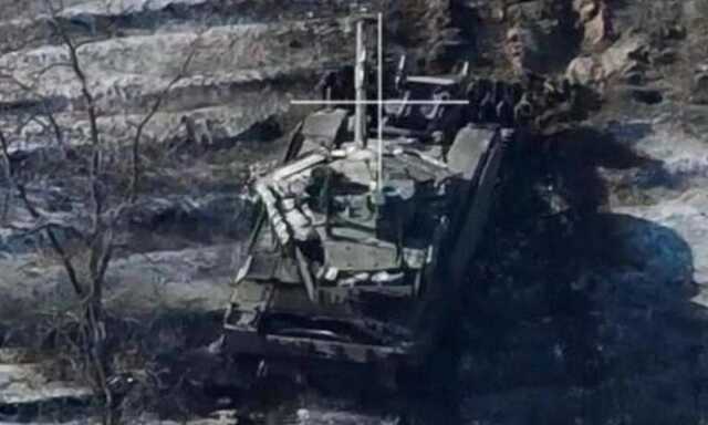 Військові показали перший знищений російський "Термінатор" в Україні