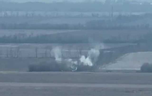 "Пішли за військовим кораблем": захисники України показали, як знищують російські танки