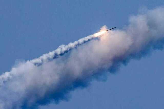 Внаслідок масового ракетного удару РФ по Україні 12 людей постраждали