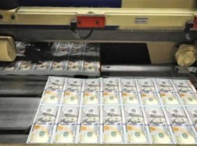 В Україні розповсюджують фальшивки: злочинці заявляють, що використовують спеціальний верстат, "гроші" може отримати будь-хто