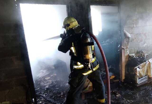 На Киевщине бойцы ГСЧС спасли пенсионера, отравившегося угарным газом