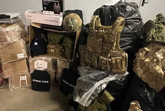 Военным передали конфискованные бронежилеты и шлемы на 2 млн гривен