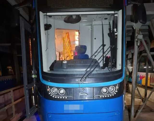 У Києві під колесами трамваю загинула жінка