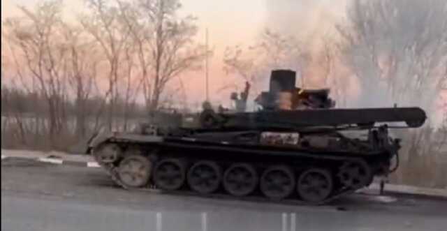 Під Василівкою розбили танкову колону осетинів: окупанти показали наслідки на відео