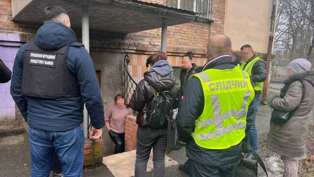 Суд відправив до СІЗО двох виховательок столичного дитсадка, де катували дітей