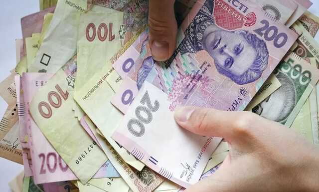 Ветеранам в Украине заплатят по 16 тыс. грн: деньги получат не все