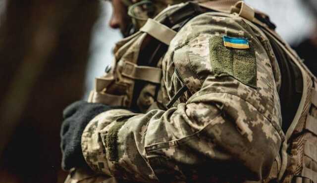 Правозащитники призвали освобождать от службы в ВСУ трансгендеров