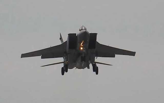 Самолеты РФ у украинской границы: в ОПУ оценили угрозу