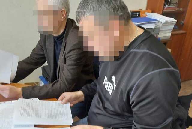 Екскерівника управління Держпраці в Хмельницькій області підозрюють у зловживаннях