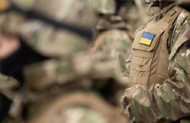 Украинские бойцы в Британии овладевают навыками позиционной войны