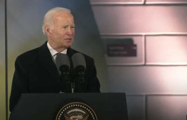 Джо Байден звинуватив Дональда Трампа в аварії поїзда з хімікатами в Огайо