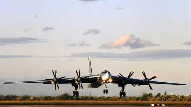 Стало відомо, куди росіяни могли перемістити авіацію після вибухів у Енгельсі