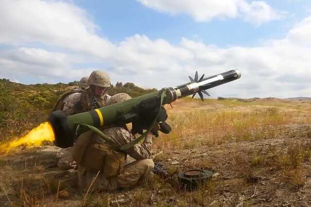 ЗСУ успішно нищать російську бронетехніку за допомогою Javelin