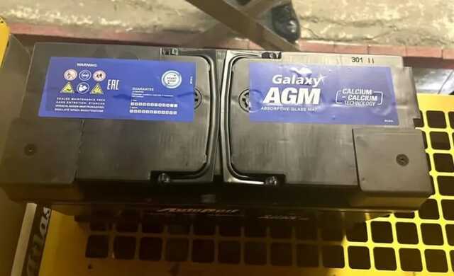 Підприємство Києва намагалося ввезти автомобільні акумулятори як товари для відновлення енергосистеми