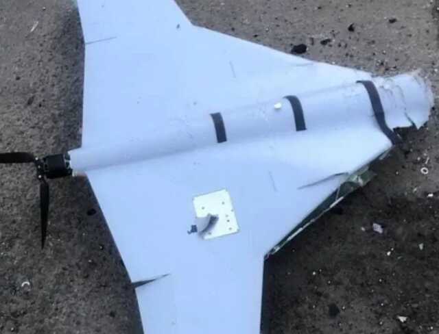 Внаслідок атаки дронами у Хмельницькому загинув рятувальник ДСНС, ще чотирьох людей поранено