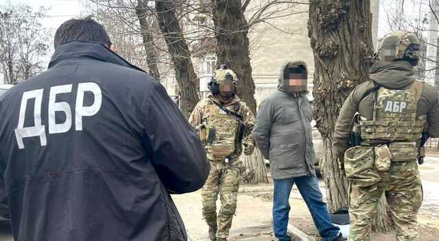 В Україні офіцер бригади тероборони вимагав 1,2 млн гривень у підлеглих