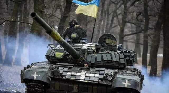 "Чекаємо на зброю і готуємо військових": у Залужного розповіли, коли почнеться контрнаступ ВСУ