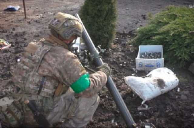 Знайшли в "кадирівців" багато використаних шприців: що розповідають бійці про бої за Бахмут