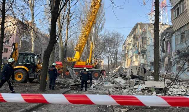 Удар по Запоріжжю: кількість жертв зросла, загинула 8-місячна дитина з родиною