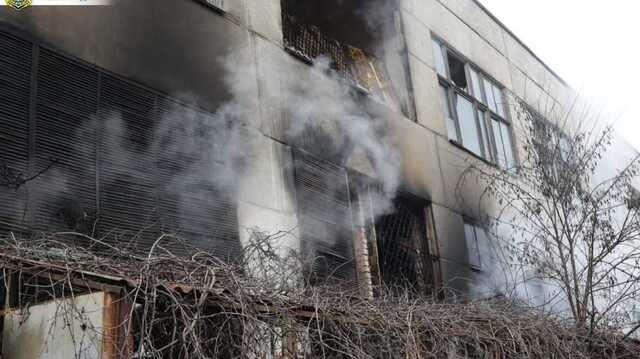 Окупанти обстрілювали Херсон та область: атаковано держпідприємство, є жертва