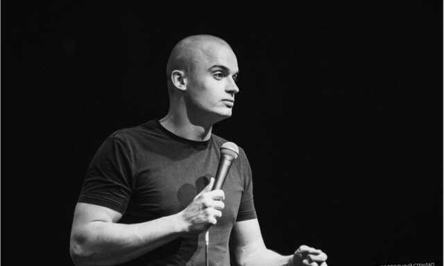 Стендапер Щегель опублікував відео із поясненням своїх скандальних заяв