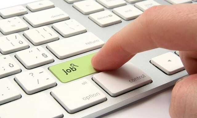 Зарплата зросла вперше з початку війни: скільки платять і яку роботу пропонують українцям