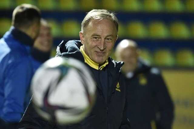 Петраков викликав до збірної чотирьох футболістів із Росії